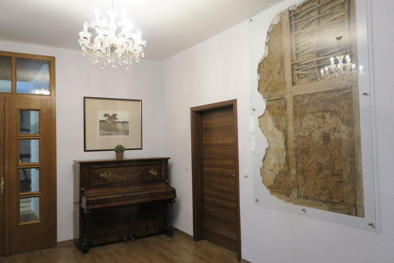 Akzent Bayerischer Hof Münnerstadt Buitenkant foto
